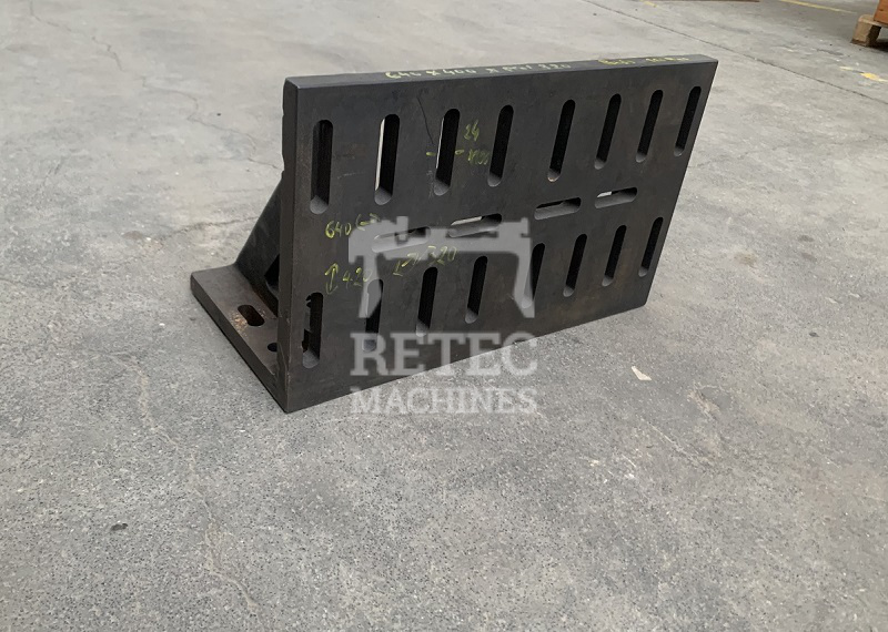 Cast angle plate 640 x 400 x 320 mm